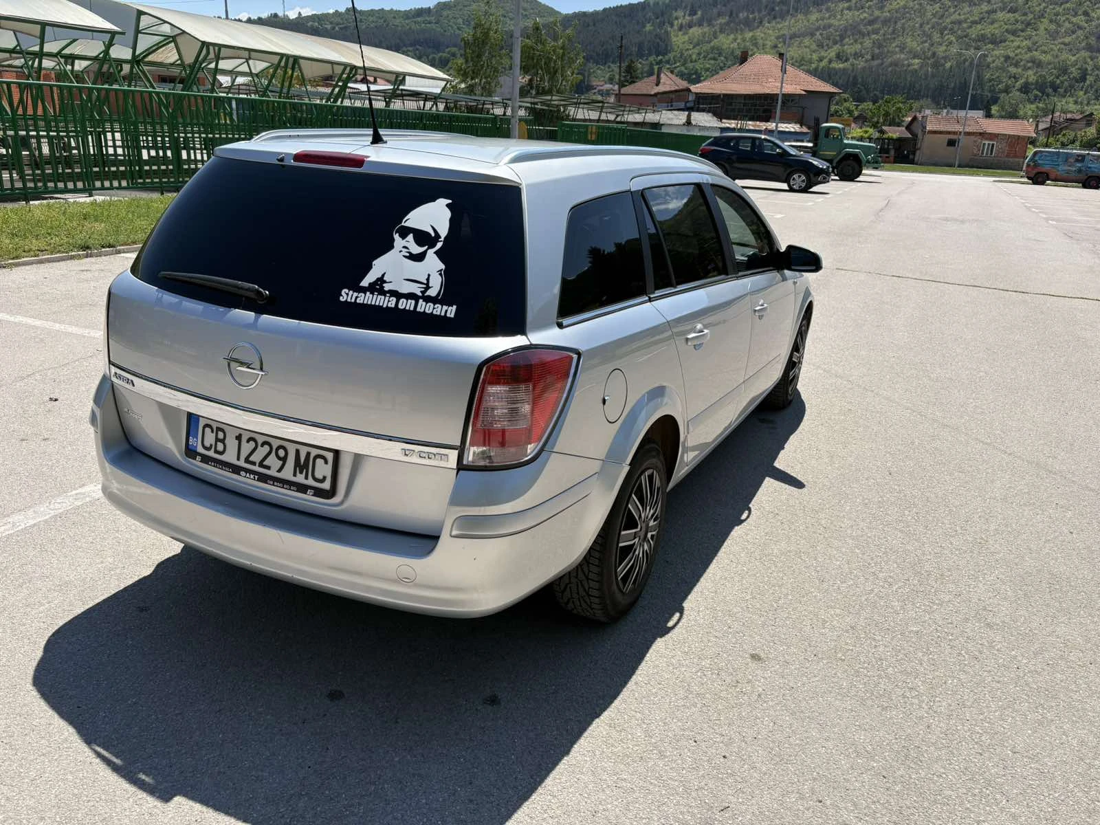 Opel Astra 1.7 cdti, снимка 3 - Автомобили и джипове - 54706001