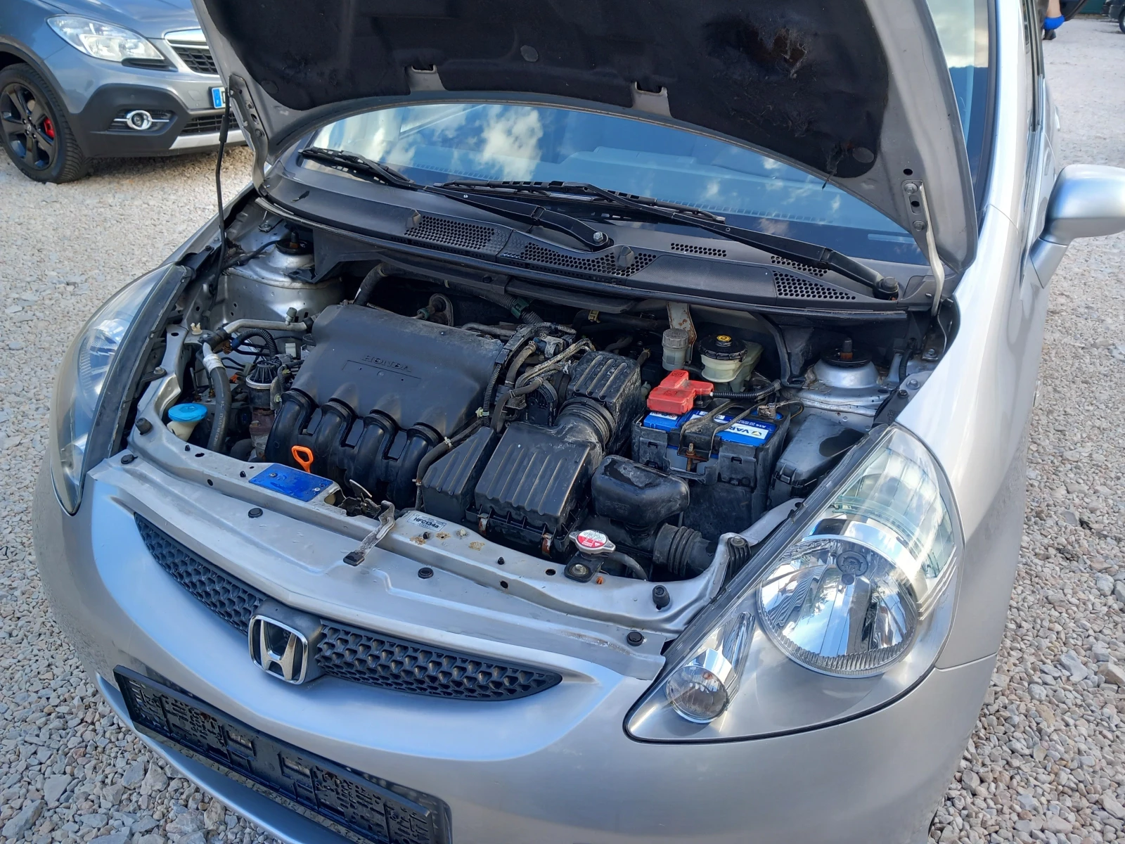 Honda Jazz 1.3i климатик , снимка 15 - Автомобили и джипове - 54962215