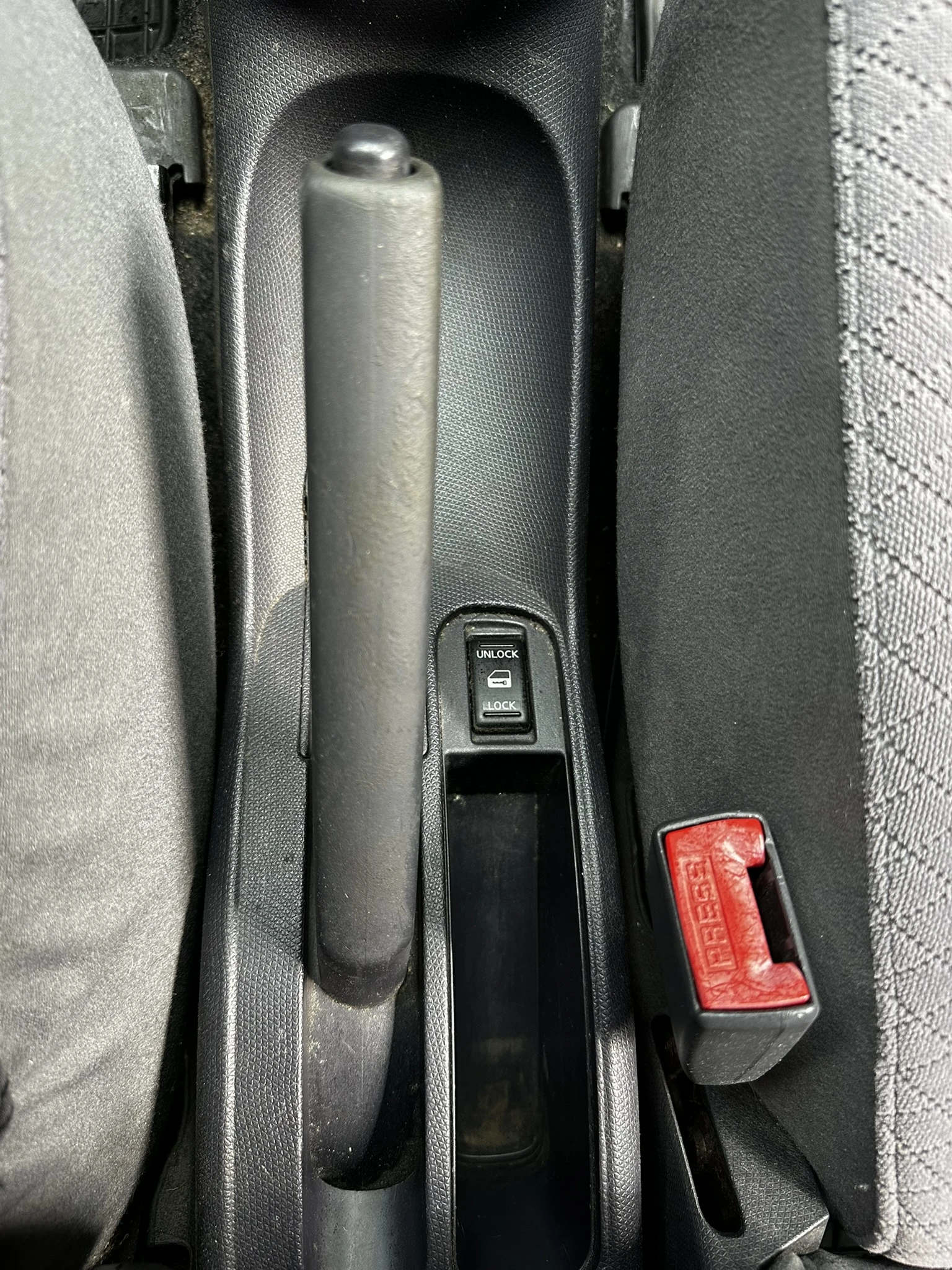 Nissan Micra 1.2i Климатик, снимка 12 - Автомобили и джипове - 54976158