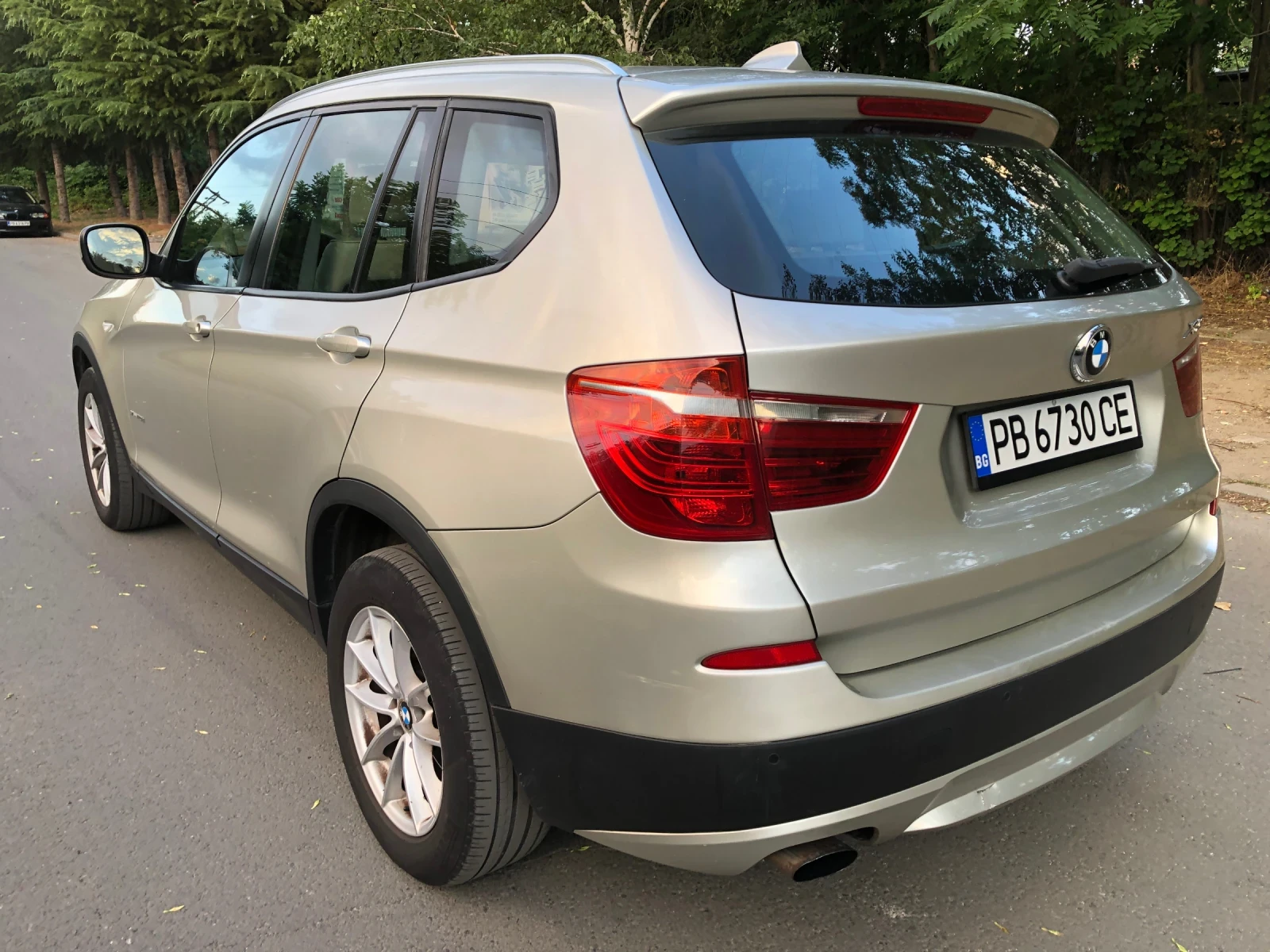 BMW X3 xDrive20d | 4x4 | ОБСЛУЖЕН | АВТОПИЛОТ | ПАРКТРОНИ, снимка 4 - Автомобили и джипове - 55068772