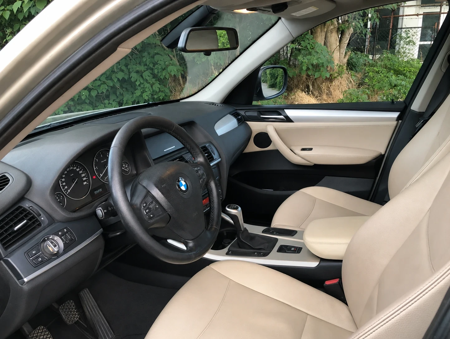 BMW X3 xDrive20d | 4x4 | ОБСЛУЖЕН | АВТОПИЛОТ | ПАРКТРОНИ, снимка 11 - Автомобили и джипове - 55068772