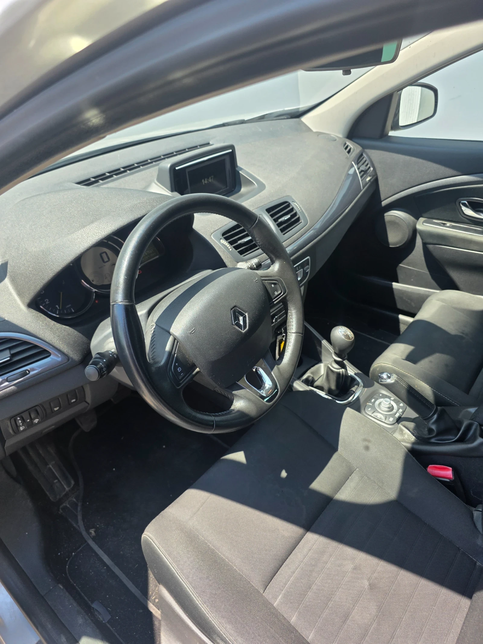 Renault Megane 1.5 dci  110кс Limitet, снимка 9 - Автомобили и джипове - 55151832