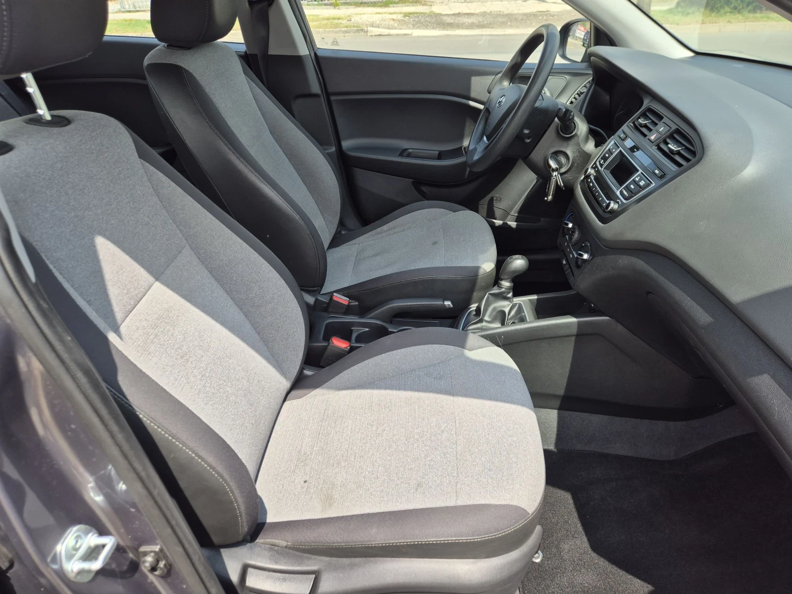 Hyundai I20 1.2, снимка 11 - Автомобили и джипове - 55379337