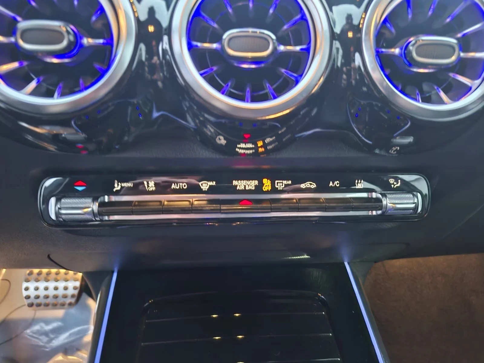 Mercedes-Benz EQB 250/AMG/190HP/FWD/CAM/314h, снимка 15 - Автомобили и джипове - 55485921