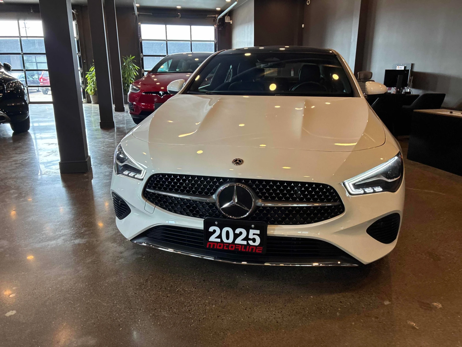 Mercedes-Benz CLA 250 4MATIC | CARFAX | БЕЗ ИНЦИДЕНТИ, снимка 2 - Автомобили и джипове - 56124981
