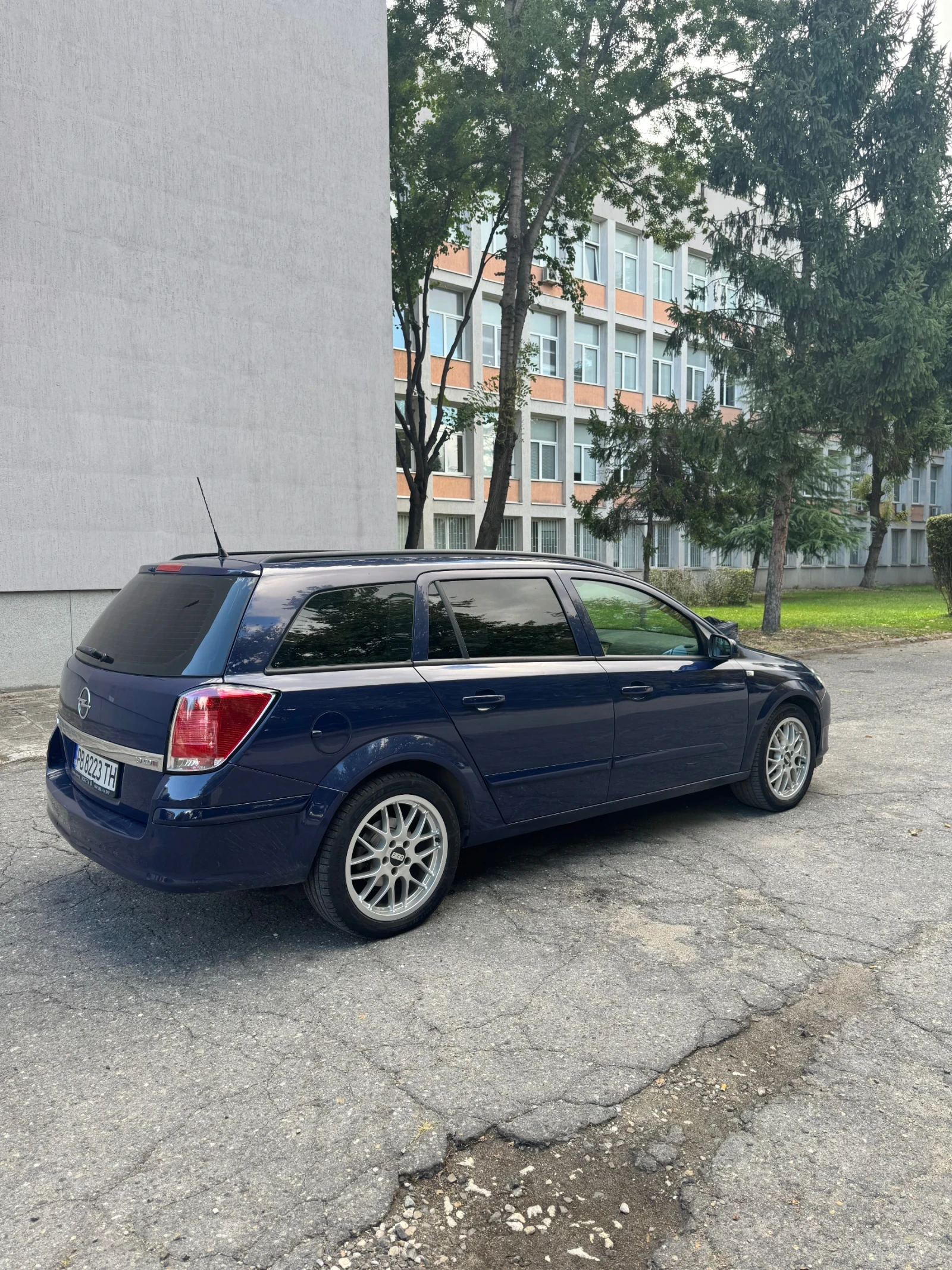 Opel Astra 1.9 150 коня, снимка 6 - Автомобили и джипове - 56275756