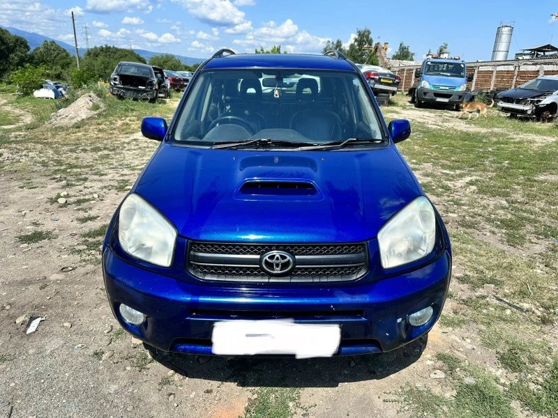 Toyota Rav4 2.0 D-4D 116к.с НА ЧАСТИ, снимка 3 - Автомобили и джипове - 41524815