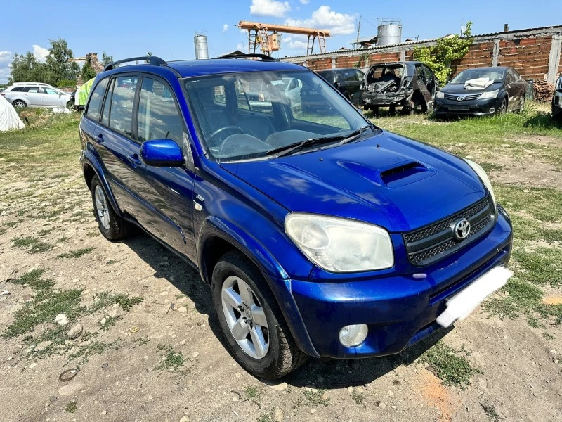 Toyota Rav4 2.0 D-4D 116к.с НА ЧАСТИ, снимка 2 - Автомобили и джипове - 41524815