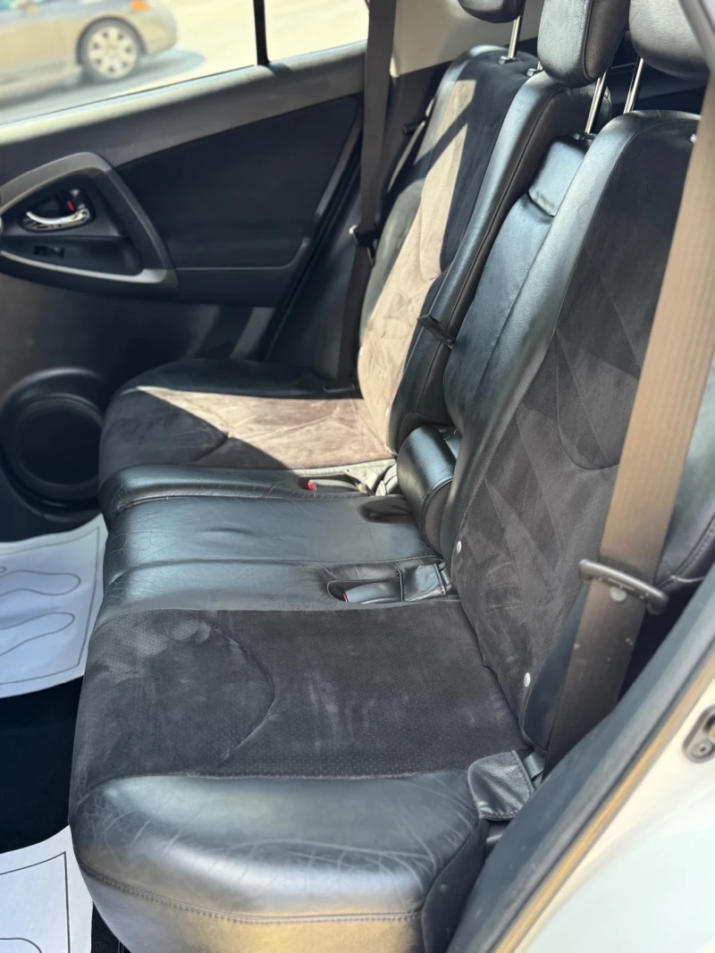 Toyota Rav4 2.2D* 150кс* EXECUTIVE* AUTOMATIC* FULL* FULL* , снимка 17 - Автомобили и джипове - 49504320