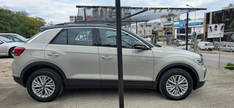 VW T-Roc 2.0 TDI, снимка 4 - Автомобили и джипове - 52051540