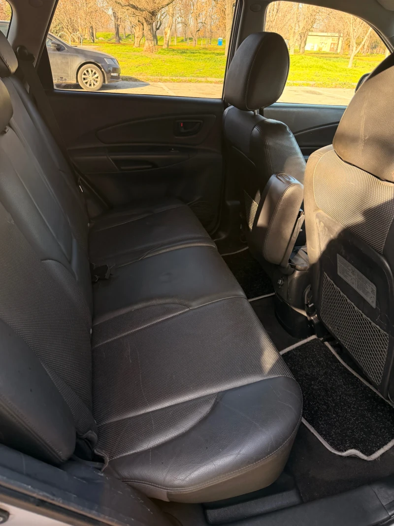 Hyundai Tucson 2.0 140k.s, снимка 7 - Автомобили и джипове - 52851681