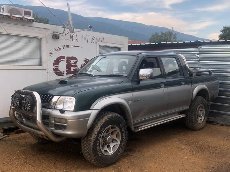 Mitsubishi L200 20 броя 2.5td 3.0v6, снимка 4 - Автомобили и джипове - 47445454