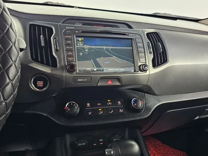 Kia Sportage, снимка 17 - Автомобили и джипове - 52557506