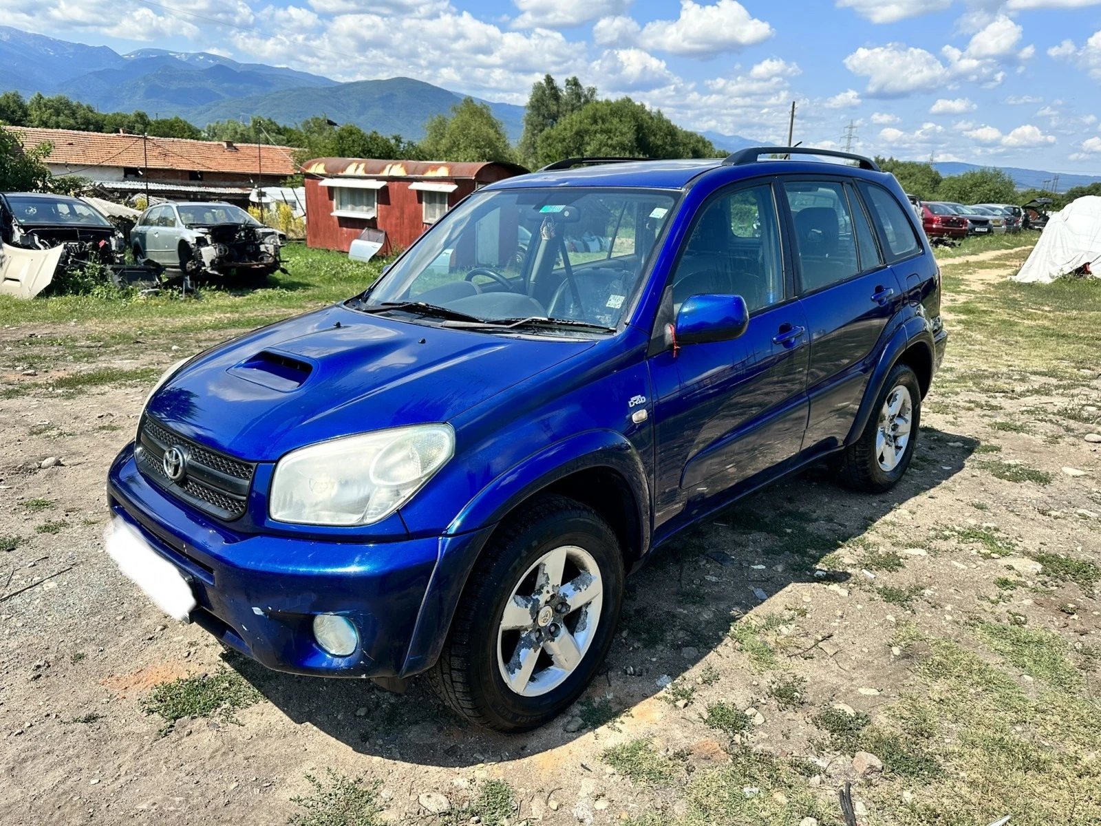 Toyota Rav4 2.0 D-4D 116к.с НА ЧАСТИ, снимка 1