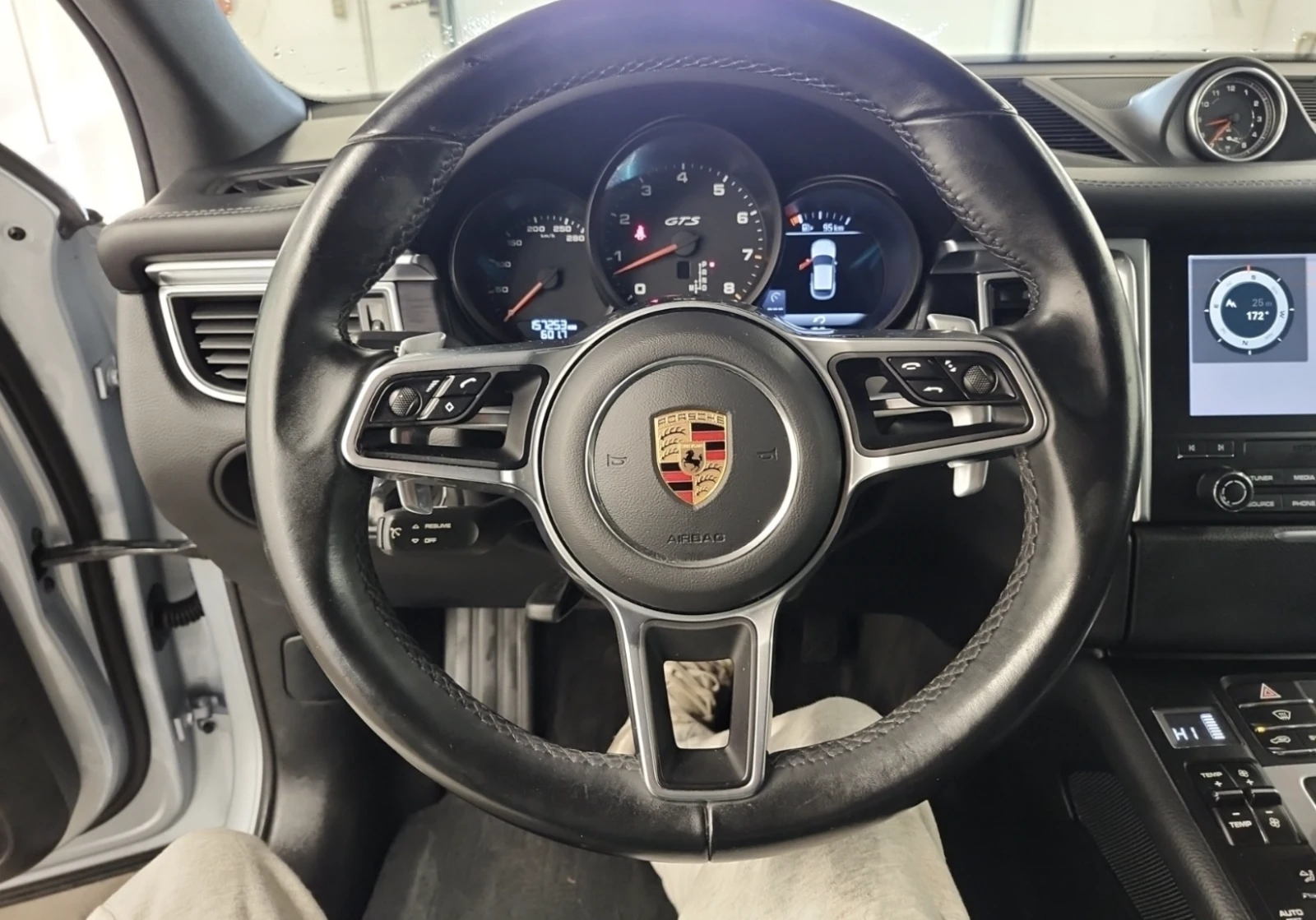 Porsche Macan GTS - изображение 10