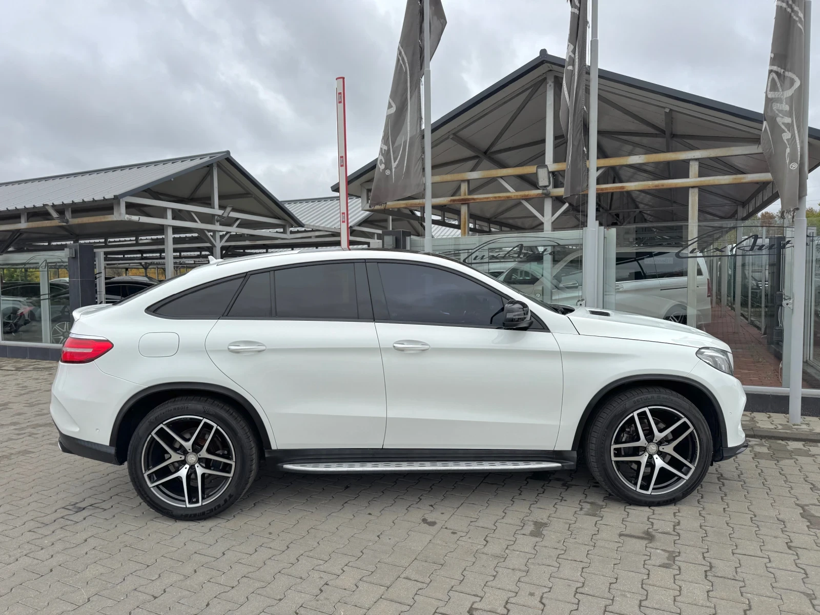Mercedes-Benz GLE Coupe AMG#PANO#ALCANTARA#DISTR#KEYLESS#137000KM - изображение 5