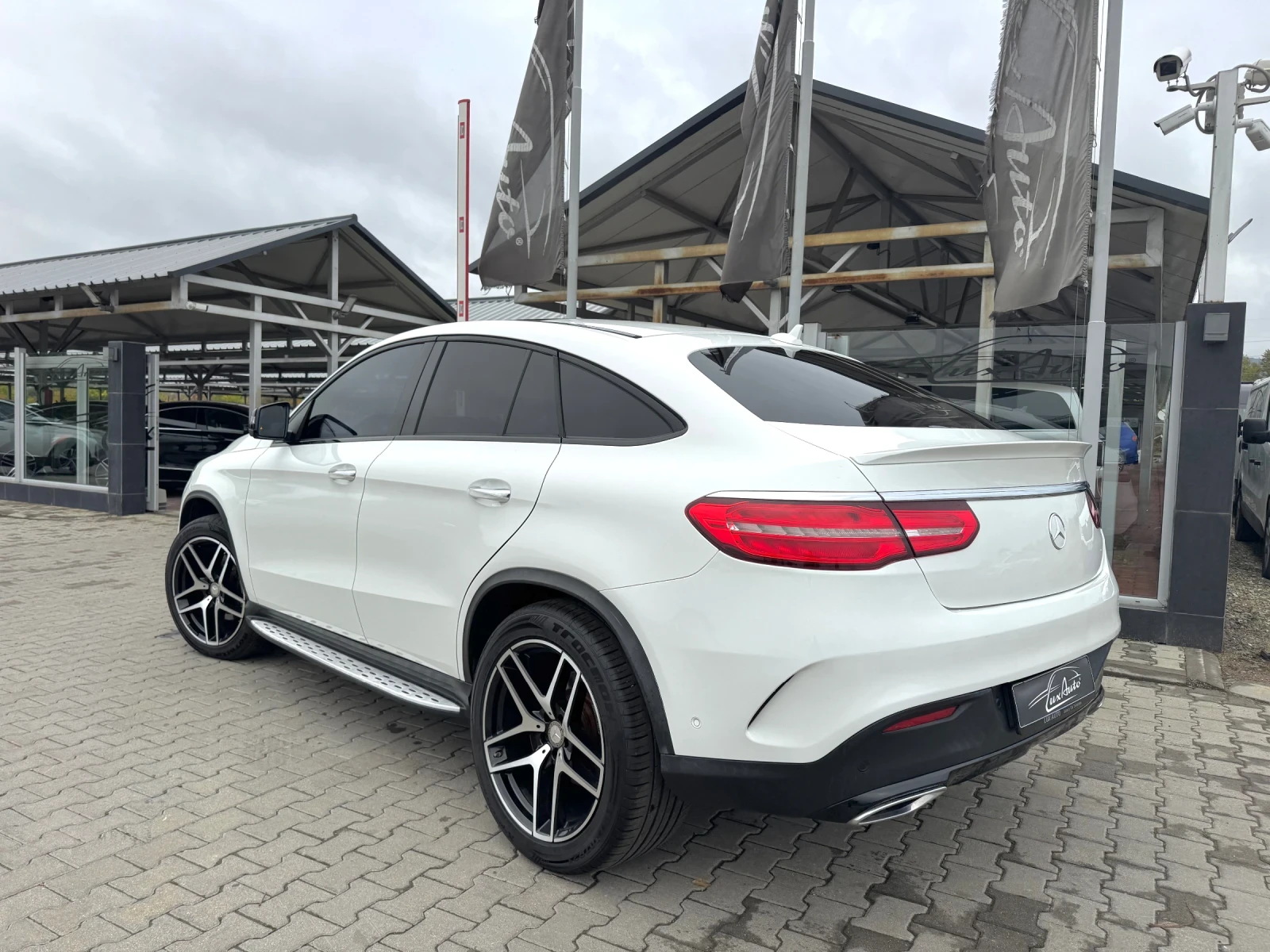 Mercedes-Benz GLE Coupe AMG#PANO#ALCANTARA#DISTR#KEYLESS#137000KM - изображение 4