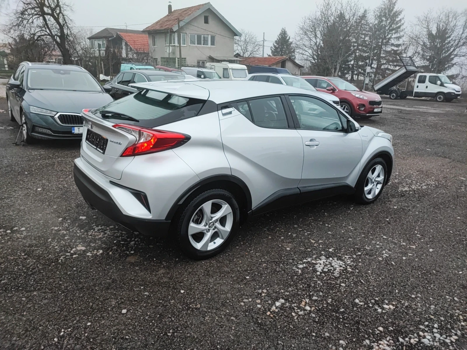 Toyota C-HR 1.8 hybrid, снимка 5 - Автомобили и джипове - 54222134