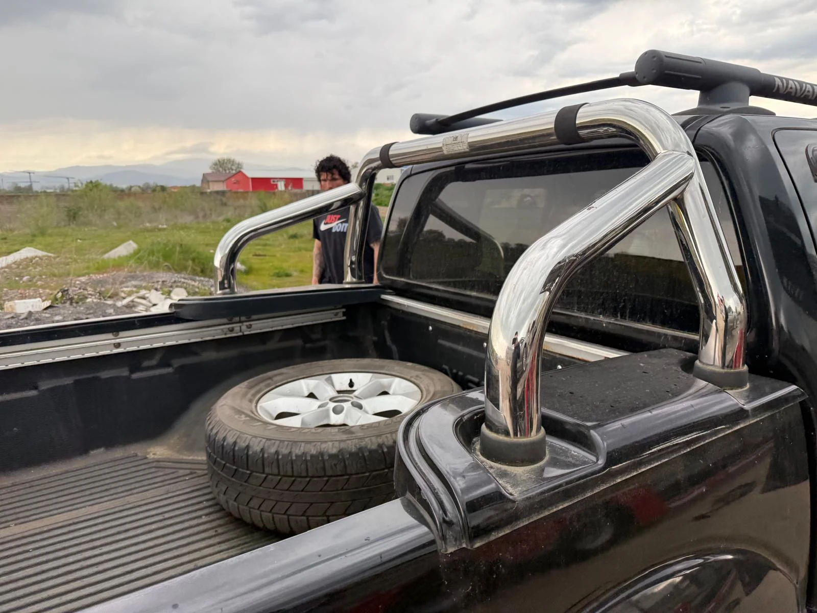 Nissan Navara 2.5 dci, снимка 9 - Автомобили и джипове - 54361330