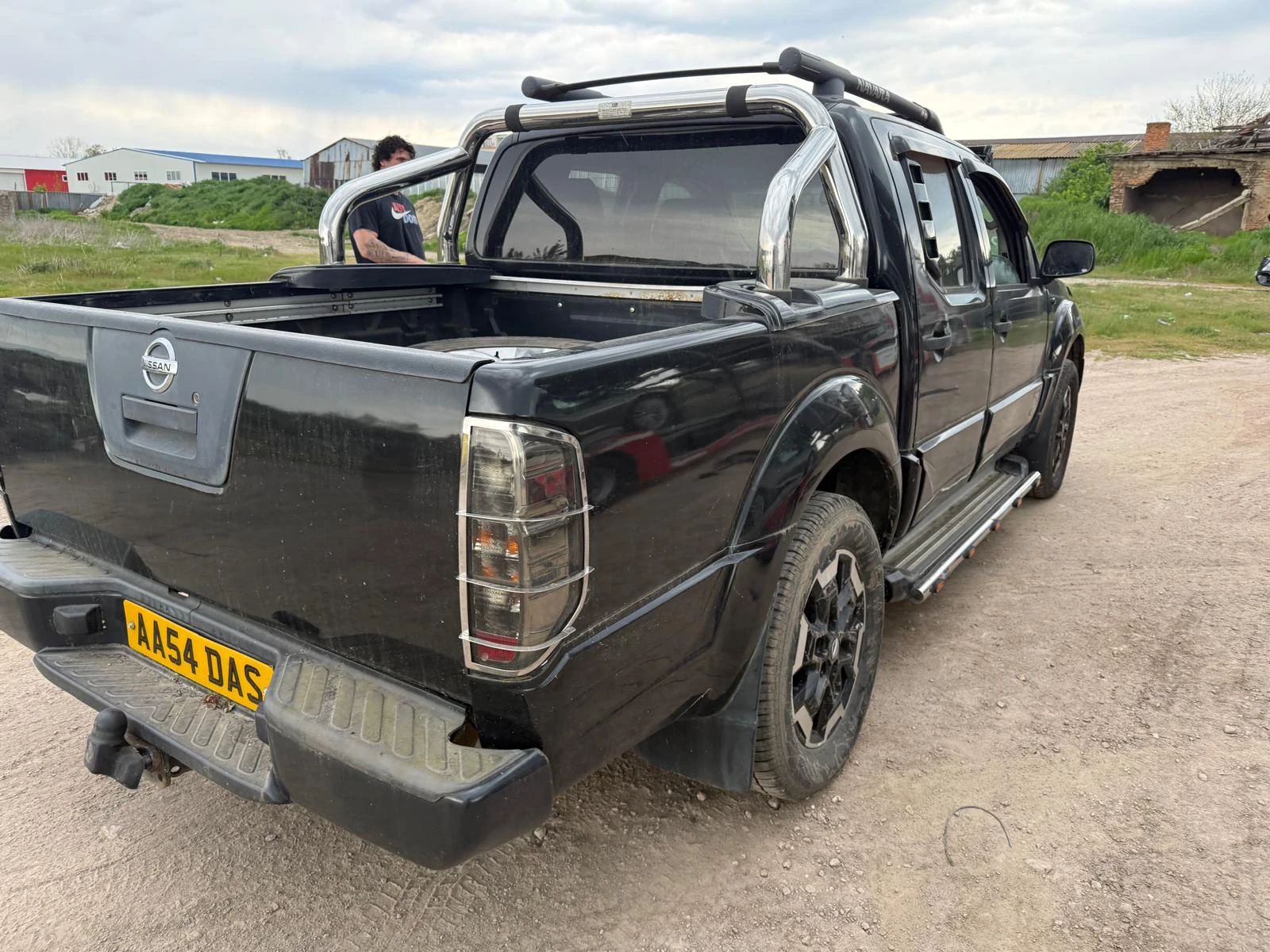 Nissan Navara 2.5 dci, снимка 5 - Автомобили и джипове - 54361330