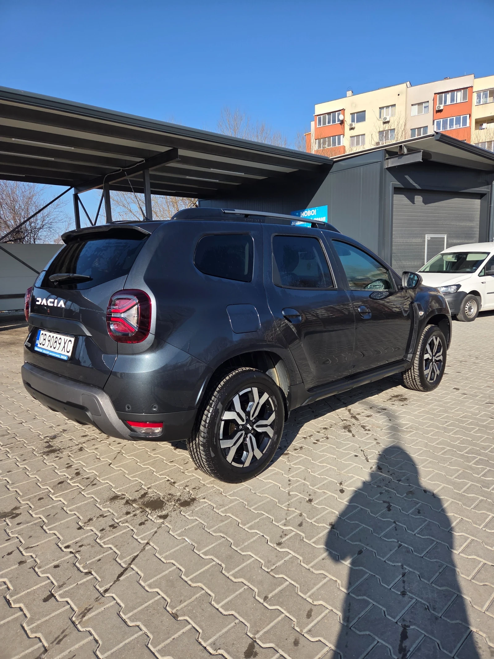 Dacia Duster 1.0 TCE  Фабрична газ!, снимка 2 - Автомобили и джипове - 55465582