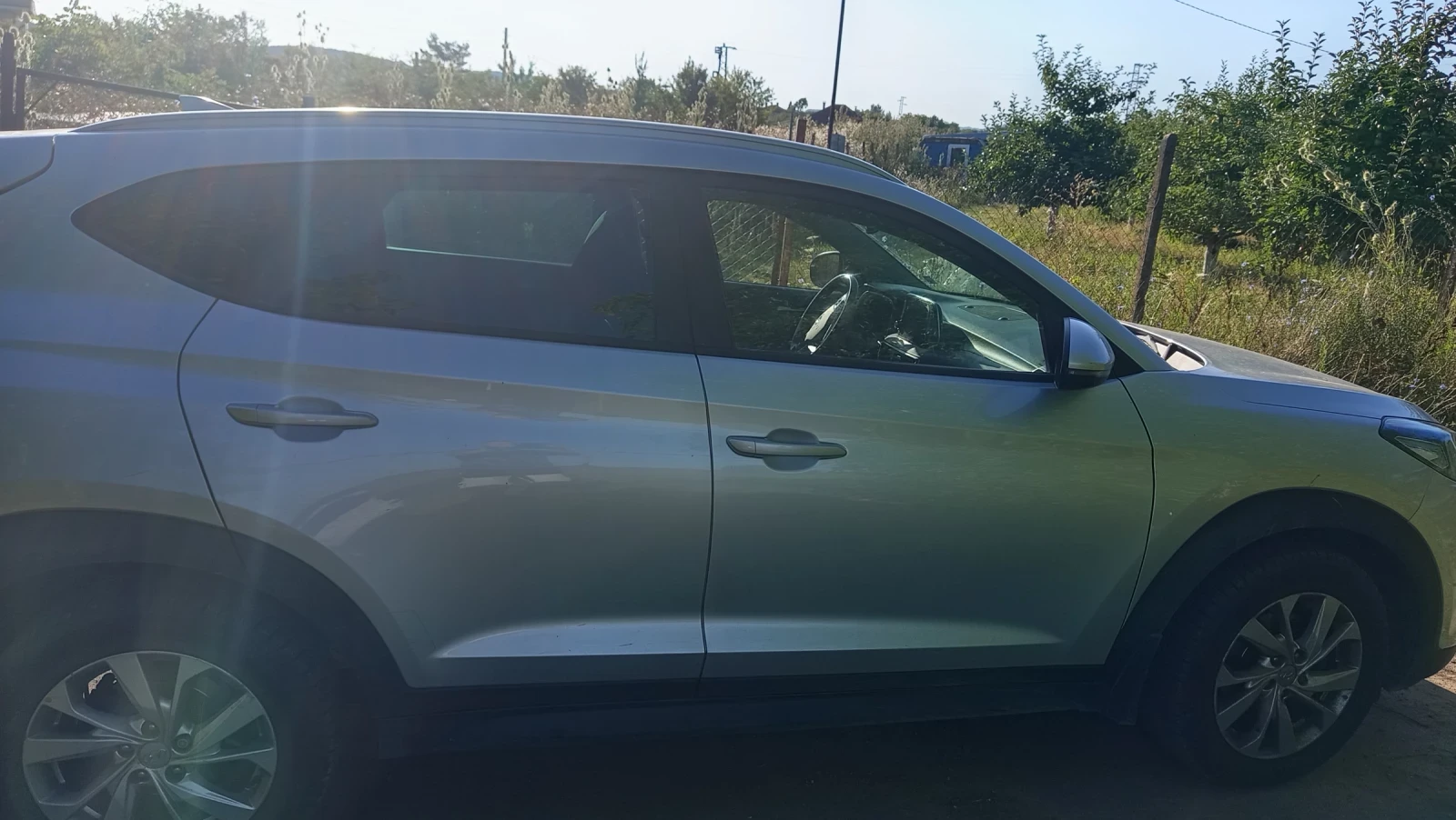 Hyundai Tucson, снимка 4 - Автомобили и джипове - 55501155