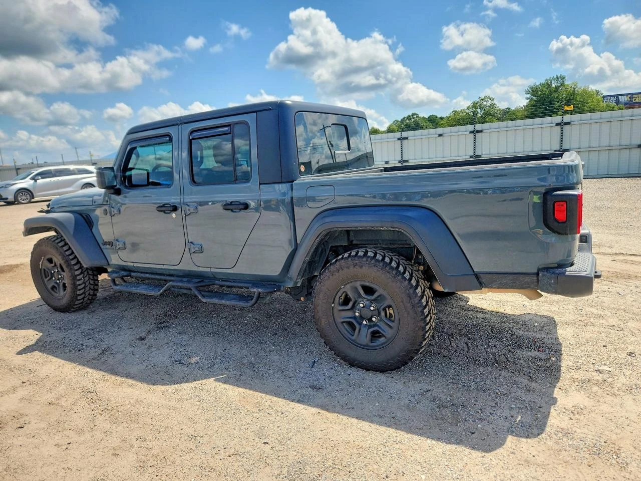 Jeep Gladiator 3.6l Sport, снимка 2 - Автомобили и джипове - 55812622