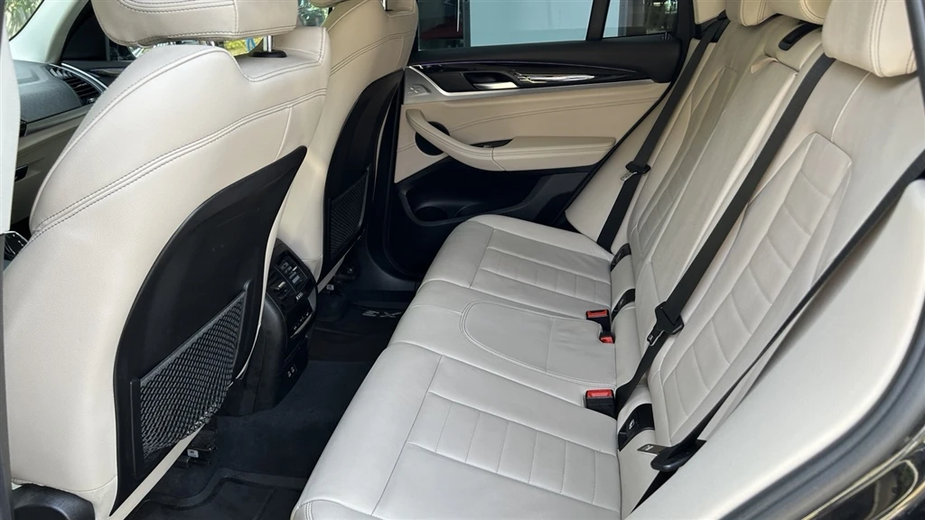 BMW X3 xDrive30i, снимка 8 - Автомобили и джипове - 55888422