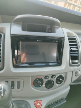 Opel Vivaro 2.0 CDTI 114hp 6ск Климатик 8+ 1 Макси, снимка 11