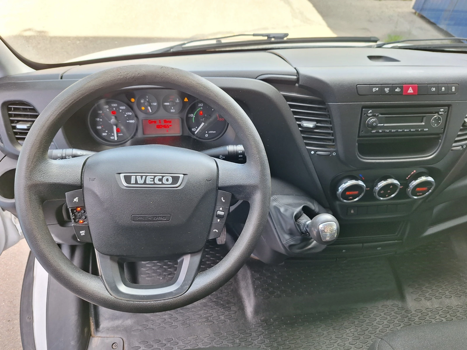 Iveco Daily 35S15 - изображение 7