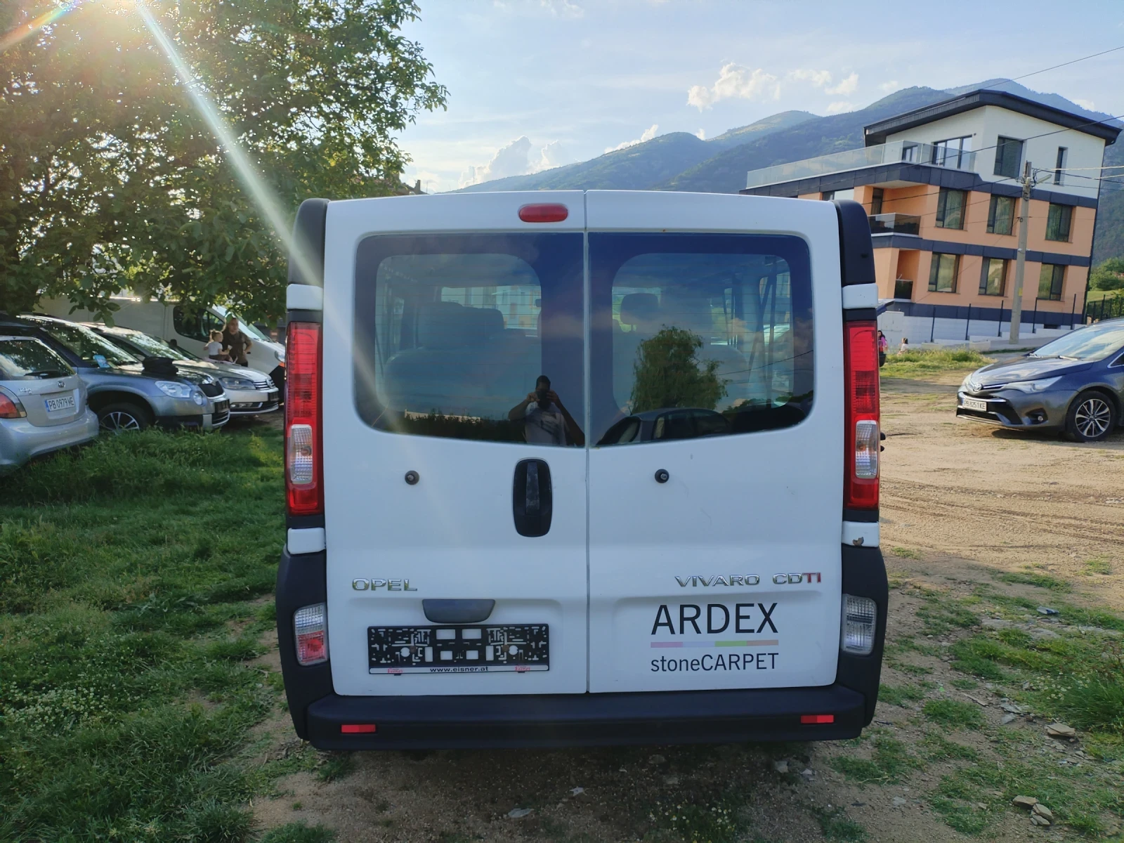 Opel Vivaro 2.0 CDTI 114hp 6ск Климатик 8+ 1 Макси, снимка 6 - Бусове и автобуси - 54838062