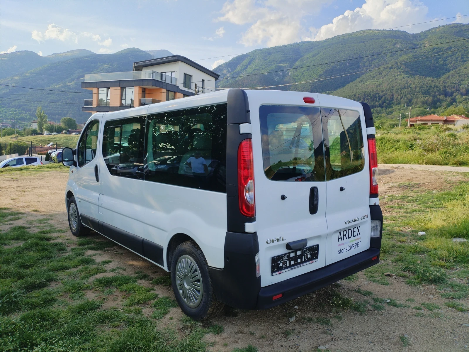 Opel Vivaro 2.0 CDTI 114hp 6ск Климатик 8+ 1 Макси, снимка 7 - Бусове и автобуси - 54838062