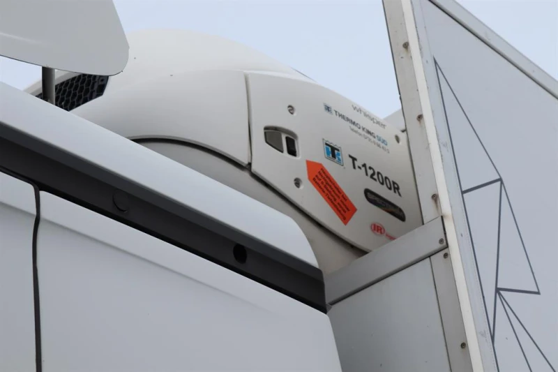 Mercedes-Benz Actros, снимка 12 - Камиони - 52294442