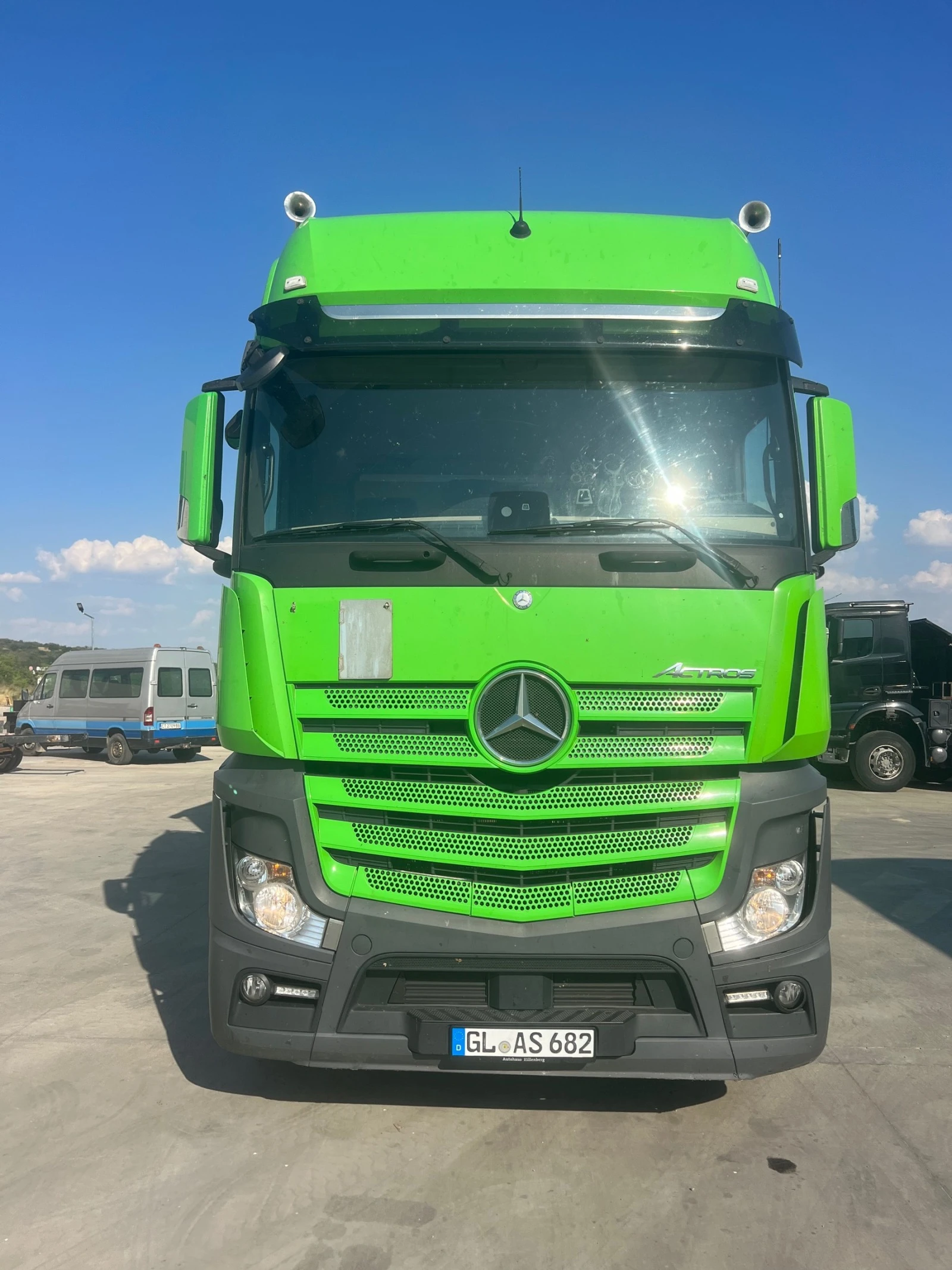 Mercedes-Benz Actros  - изображение 4