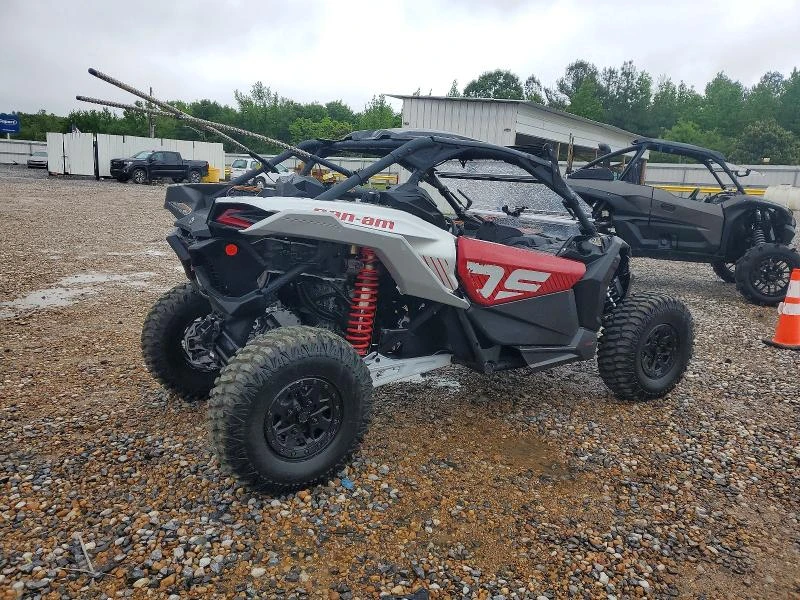 Can-Am Maverick X3  DS TURBO RR / 200 к.с. / ЛИЗИНГ, снимка 4 - Мотоциклети и мототехника - 54716552