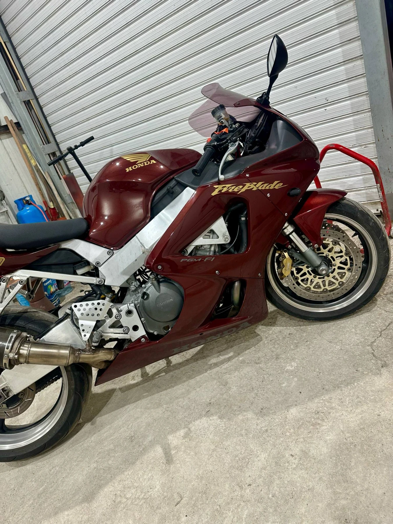 Honda Cbr 929 - изображение 8