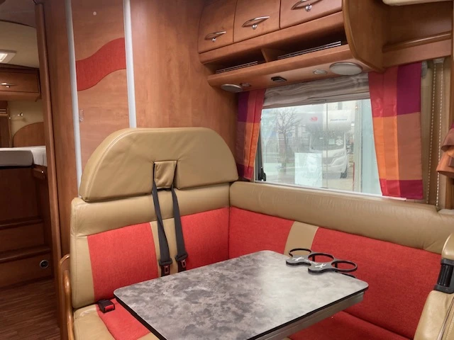 Кемпер Carthago  C - line l 143  LE  , снимка 17 - Каравани и кемпери - 52882342