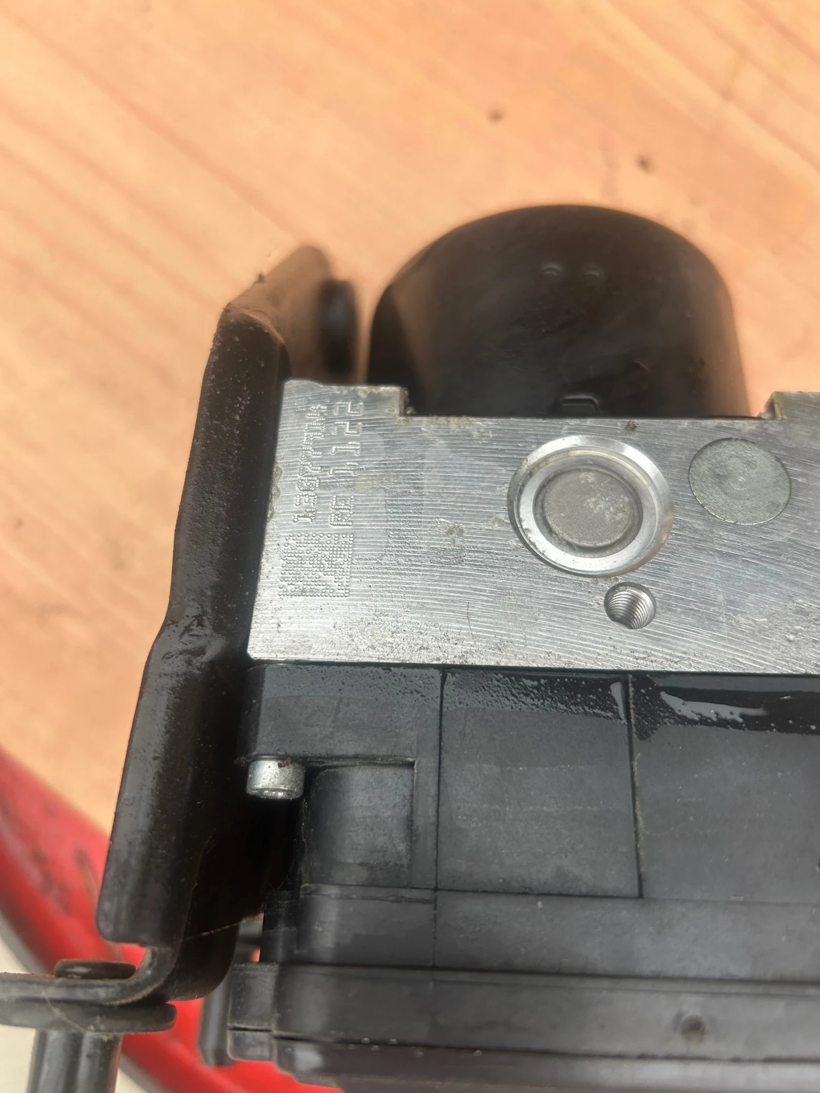 ����� ABS �� Volkswagen Golf VI Hatchback (10.2008 - 02.2014)  1K0 614 517 DE | Mobile.bg � ����������� 4