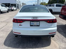 Audi S8 4.0 TFSI/КЛИП/ДИСТРОНИК/360 КАМ/ОБДУХ/ПАНОРАМА, снимка 5