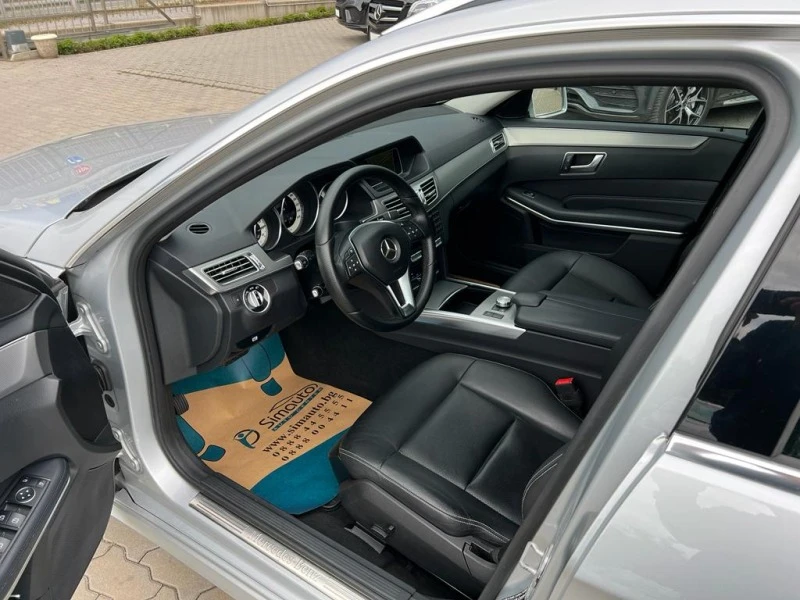 Mercedes-Benz E 250 7м., 4х4, Автомат, Нави, Кожа, Подгрев, снимка 5 - Автомобили и джипове - 42091600