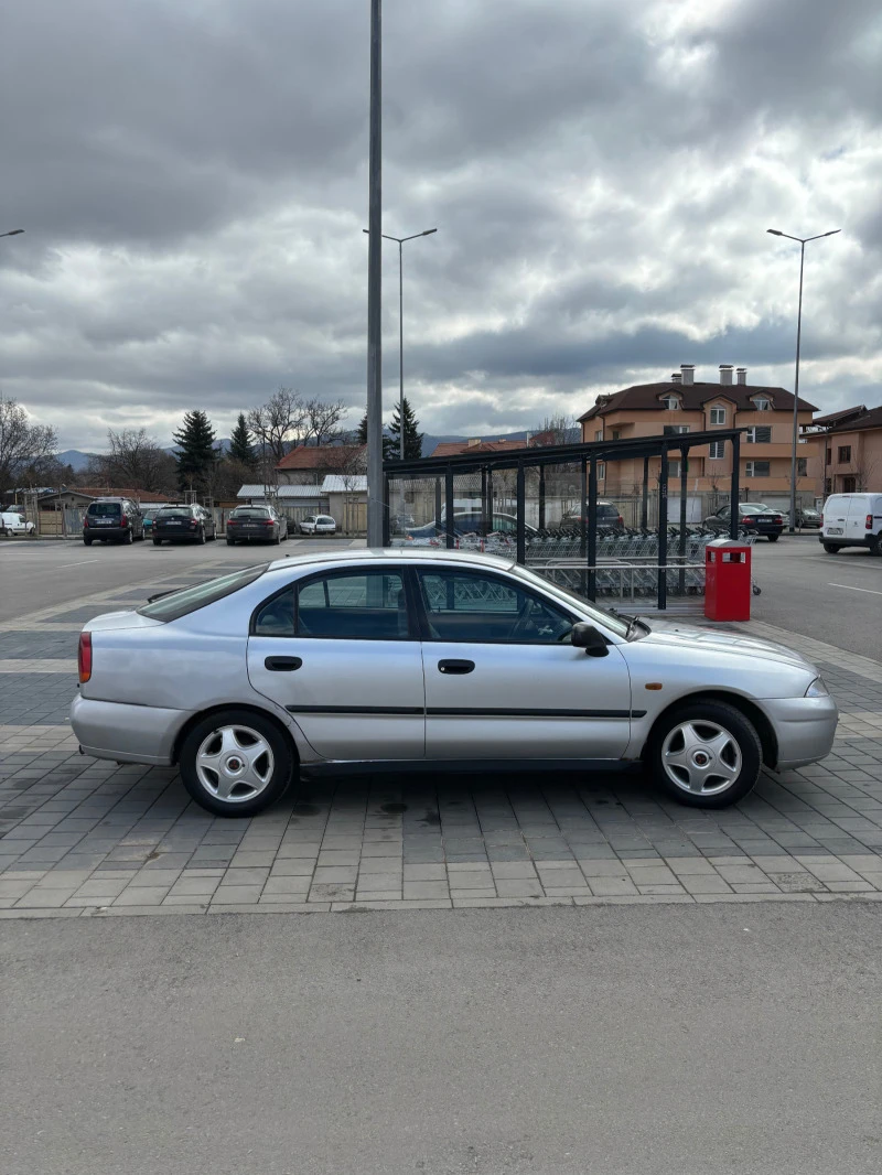 Mitsubishi Carisma 1.9 TD, снимка 5 - Автомобили и джипове - 47827995