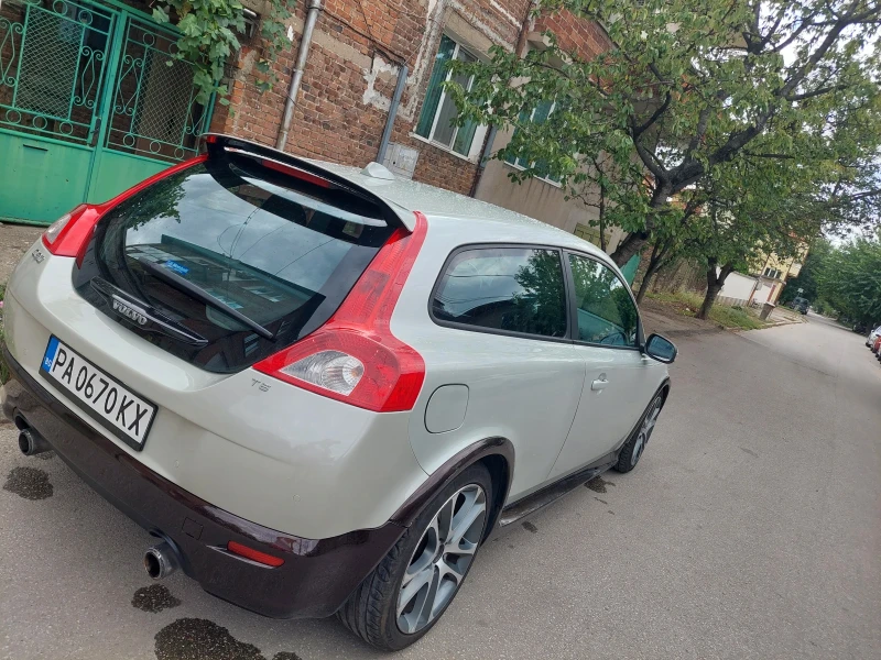 Volvo C30 T5, снимка 6 - Автомобили и джипове - 47549097