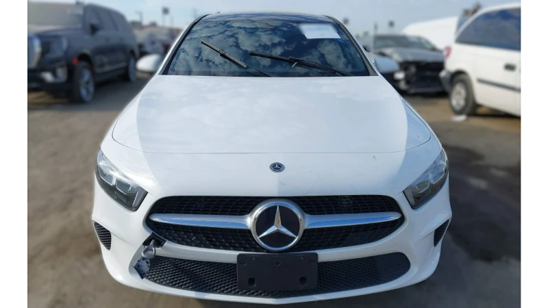 Mercedes-Benz A 220, снимка 2 - Автомобили и джипове - 47494962