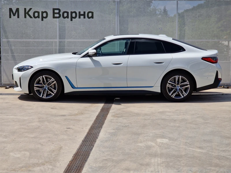 BMW i4 eDrive40 Гран Купе, снимка 3 - Автомобили и джипове - 49087621