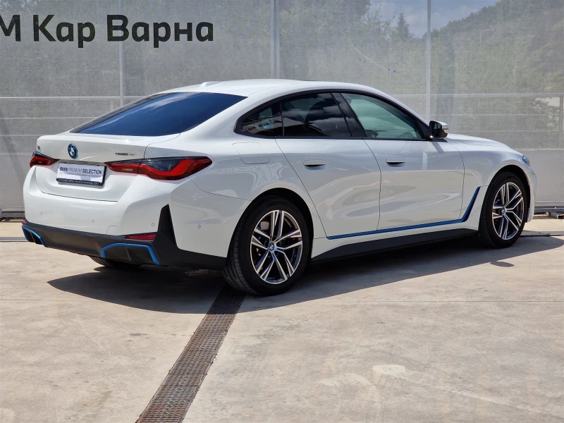 BMW i4 eDrive40 Гран Купе, снимка 2 - Автомобили и джипове - 49087621