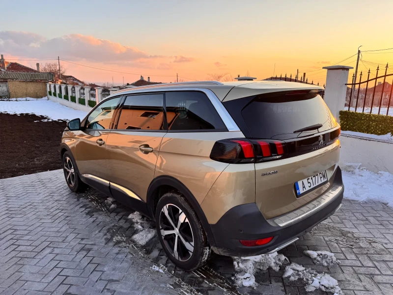 Peugeot 5008 GT-line Blue-HDI Allure/KAMERA-KEYLES-КАТО НОВА, снимка 3 - Автомобили и джипове - 49237420