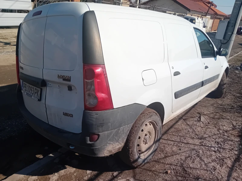 Dacia Logan, снимка 2 - Автомобили и джипове - 49243593