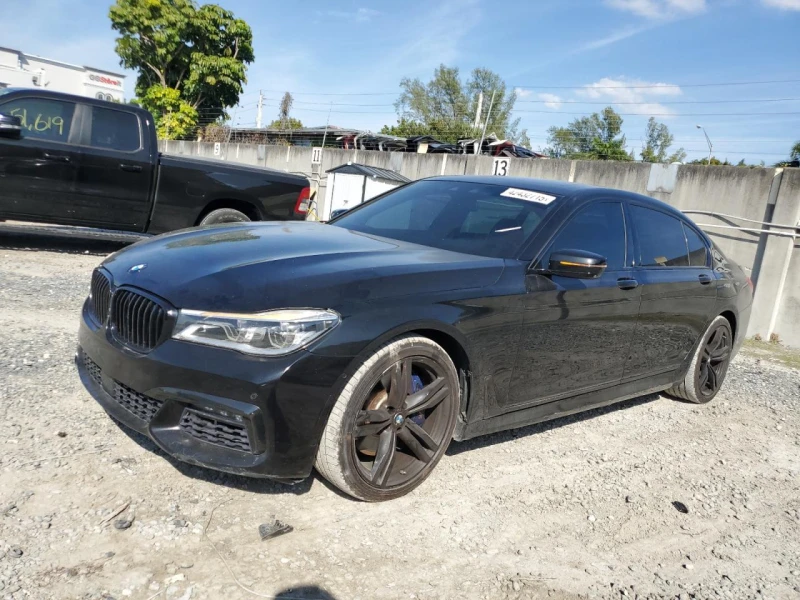 BMW 750 M* SPORT* XDRIVE* ДИГИТАЛНО* ТАБЛО* МАСАЖ* 360КАМЕ, снимка 1 - Автомобили и джипове - 49575357