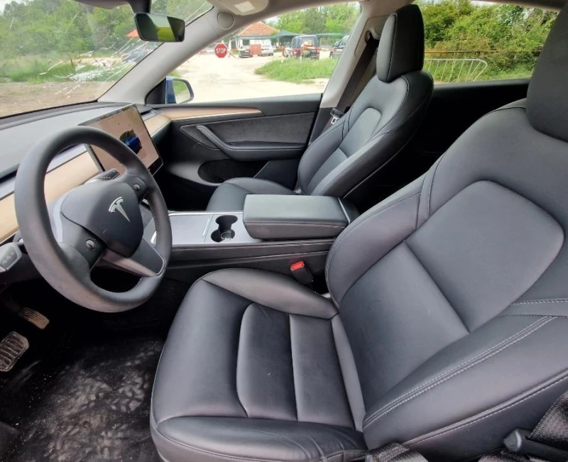 Tesla Model Y  4х4 Европейска Гаранция, снимка 14 - Автомобили и джипове - 50415781