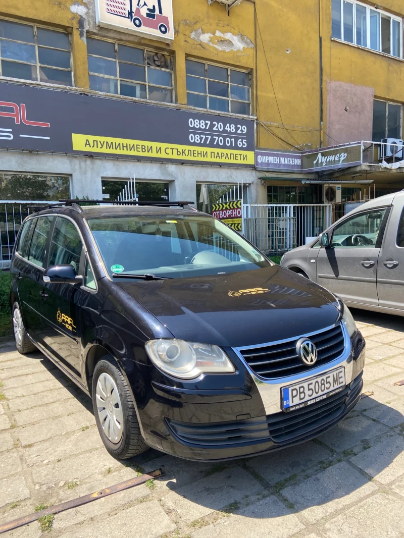 VW Touran, снимка 2 - Автомобили и джипове - 52334209